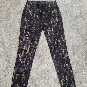 White House Black Market coated skinny jeans - Size 2